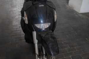 Aprilia scarabeo 400