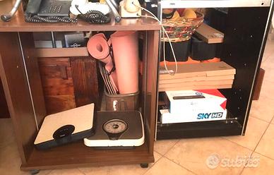 2 Porta Elettroniche c/ruote Audio Stereo+Porta TV