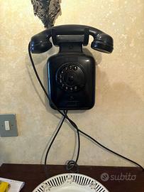 Telefono d'Epoca da Parete in Bachelite Nera