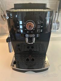 Macchina del caffe DeLonghi