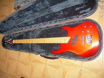 Basso elettrico Washburn MB-4 con custodia
