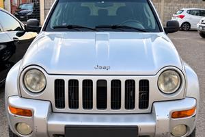 Jeep Cherokee 2.8 CRD Sport 4x4