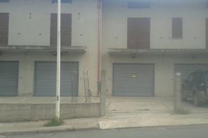 Locale uso commerciale gonnosfanadiga