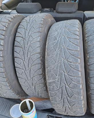 Gomme invernali con cerchioni FORD 195/65 R15
