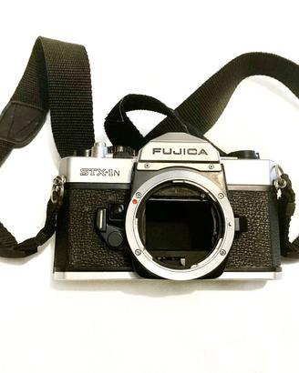 Macchina fotografica Fujica STX-1N