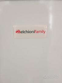 Mini frigo bar con congelatore