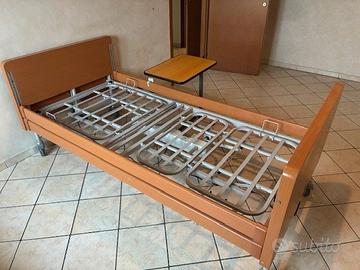 letto medico motorizzato ed accessori