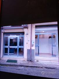 Immobile commerciale gioia tauro