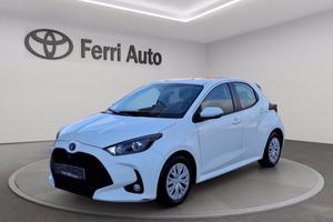 TOYOTA Yaris 1.5h active