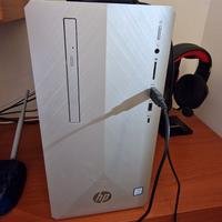 Pc fisso + monitor + mouse e tastiera + sub e alto