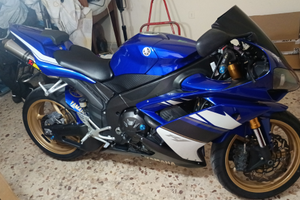 Yamaha R1 modello 08