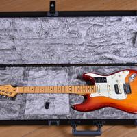 Chitarra ele. Fender American ULTRA Stratocaster