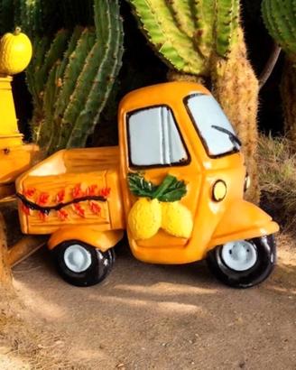 Calamita Ape Car souvenir Sicily 