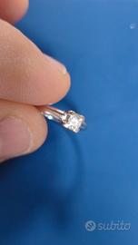 Anello Solitario Oro Bianco e diamante certificato