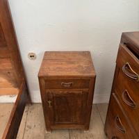 Comodino in legno vintage