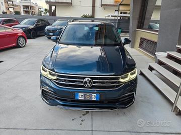 Volkswagen Tiguan 2.0 TDI 150 CV SCR DSG R-Line