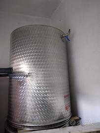 contenitori in acciaio inox con galleggiante 