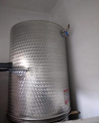 contenitori in acciaio inox con galleggiante 