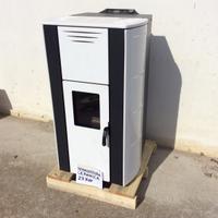 Termostufa ceramica pellet caldaia 29,5 kw no gas