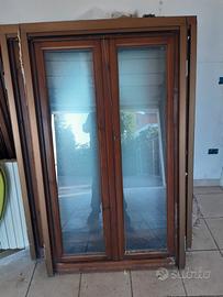 Porta Ingresso + Porte Interne+finestra c/scuretto