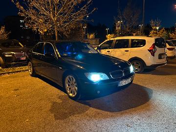 bmw 730 anno 2007 per ricambi guida destra !