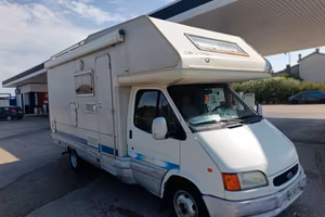 Camper Ford enlangh 106 2 5 d anno 96 6 posti