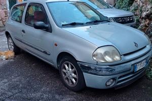 Renault Clio 2 per neopatentati 