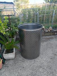 Botte da 400 litri di acciaio inox ,pari al nuovo
