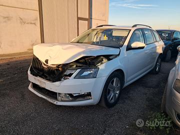 Skoda Octavia anno 2019 ricambi usati