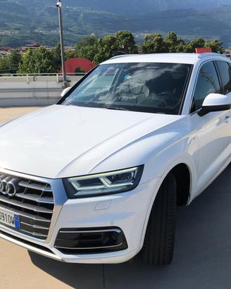 Audi Sline Q5 40 2.0 tdi Sport quattro 4x4 190 E6