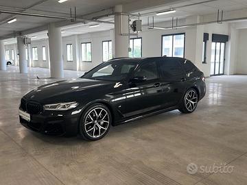 BMW Serie 5 G31 2020 Touring LCI D 530d Touri...