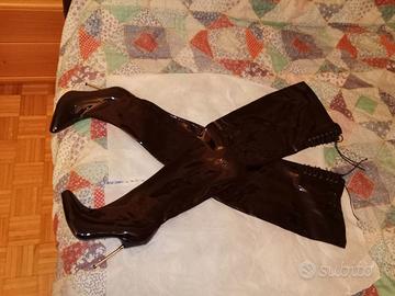 Stivali donna sopra al ginocchio N.38