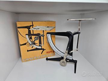 Bilancia postale con scatola