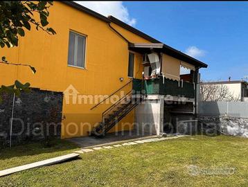 Casa indipendente con giardino a Linguaglossa