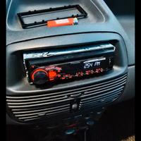 cellulare e stereo