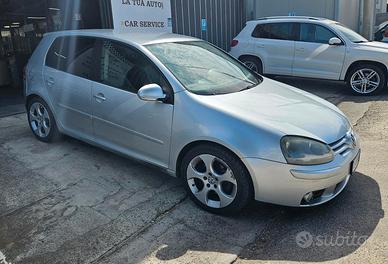 Volkswagen Golf 2.0 140cv GANCIO TRAINO - 2004