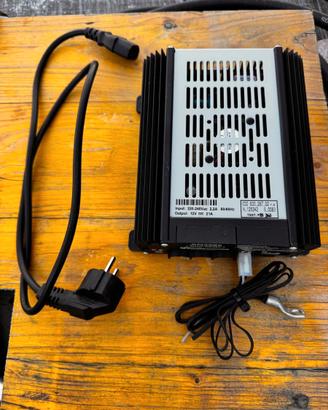 Caricabatteria NORDELETTRONICA NE287 per camper