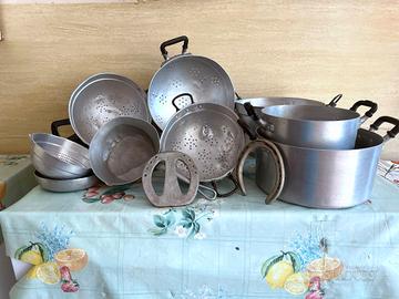 set di utensili e articoli in alluminio 