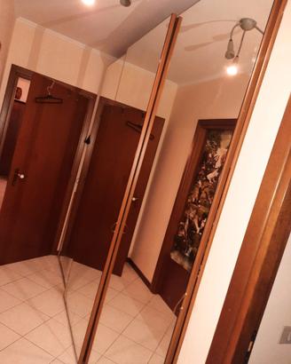 Armadio tre ante scorrevoli in vetro