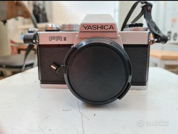 fotocamera reflex a pellicola 35mm Yashica FR II c