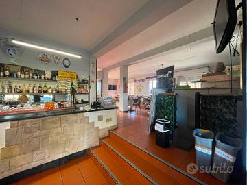 Attività / Licenza di 165 m² con 4 locali a Verdel
