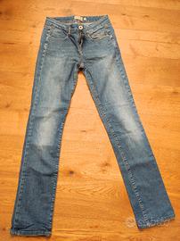 Lotto di jeans da donna (leggere annuncio)