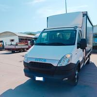 Iveco daily 35c15 cassonato con centine e telo