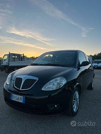 Lancia Ypsilon 1.3 MJT Versus automatica
