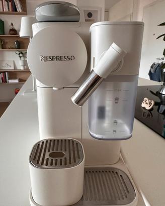 Lattisisma One Nespresso De Longhi