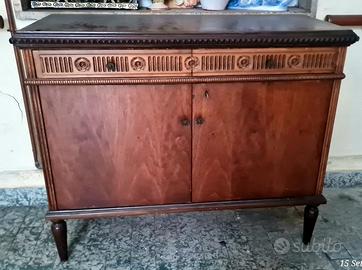 Dispensa antica (due pezzi)