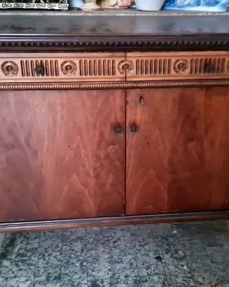Dispensa antica (due pezzi)