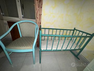 Culla lettino a dondolo in legno con sedia