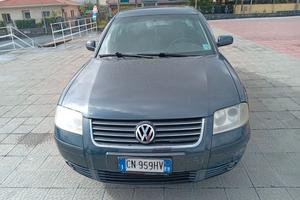 volswagen passat con gangio traino 2500 trattabili