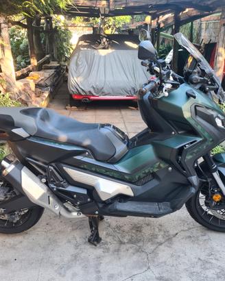 honda x-adv 750 verde militare